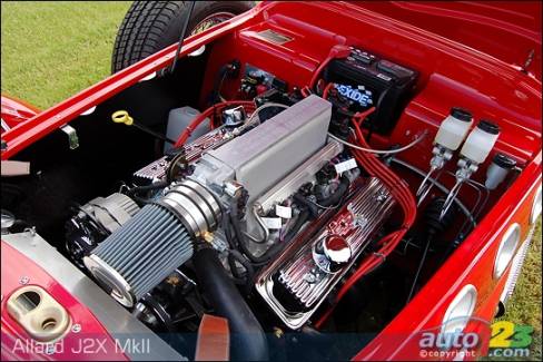 Under the hood of Allard 002 rumbles GM's Ram Jet 5.7 L 350 V8. Optional engines include the Cadillac Northstar, Chrysler 5.7 L or HEMI 6.1 L V8s or Ford 351.