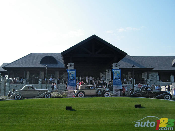 Hispano-Suiza K6 1937, Nash Ambassador-Eight Serie 1193 1933, Pierce-Arrow 840-A Coupé avec rumble seat 1934