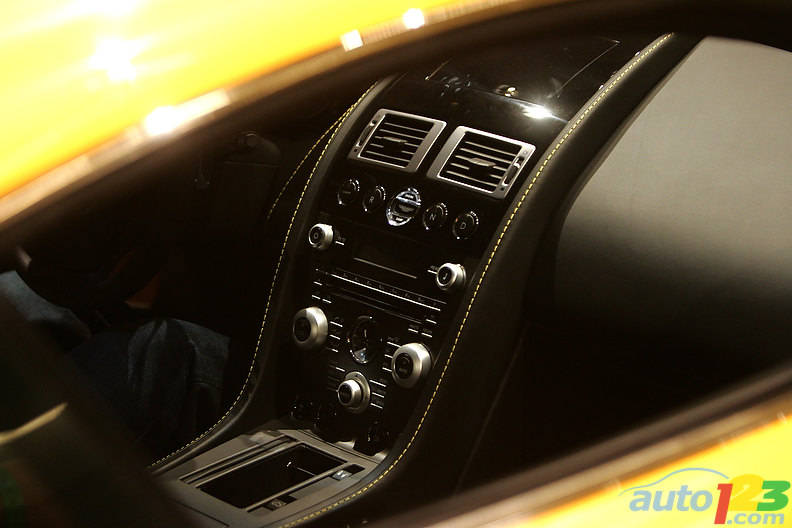 Aston Martin V8 Vantage