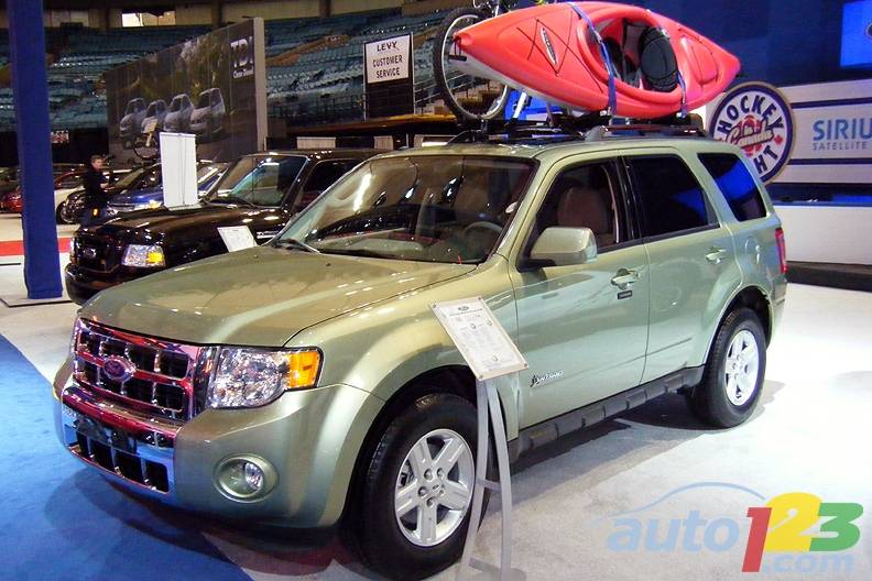 2010 Ford Escape Hybrid (Photo: Rob Rothwell/Auto123.com)