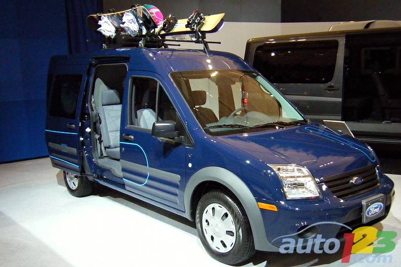 2010 Ford Transit Connect (Photo: Rob Rothwell/Auto123.com)
