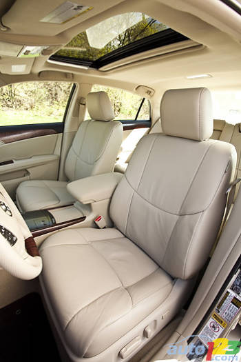 Photo: Charles Renny/Auto123.com, Toyota