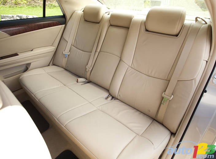 Photo: Charles Renny/Auto123.com, Toyota