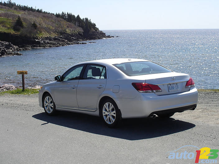 Photo: Charles Renny/Auto123.com, Toyota