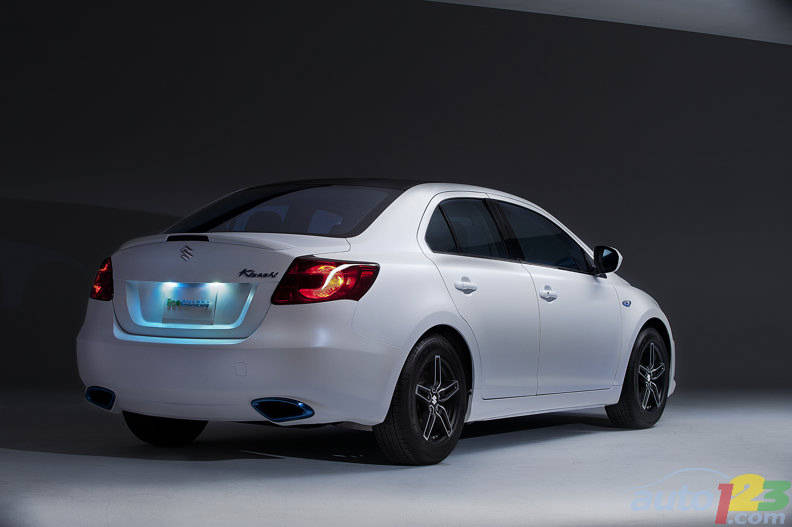 Suzuki Kizashi EcoCharge Concept (Photo: Suzuki)
