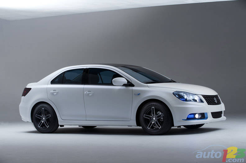 Suzuki Kizashi EcoCharge Concept (Photo: Suzuki)