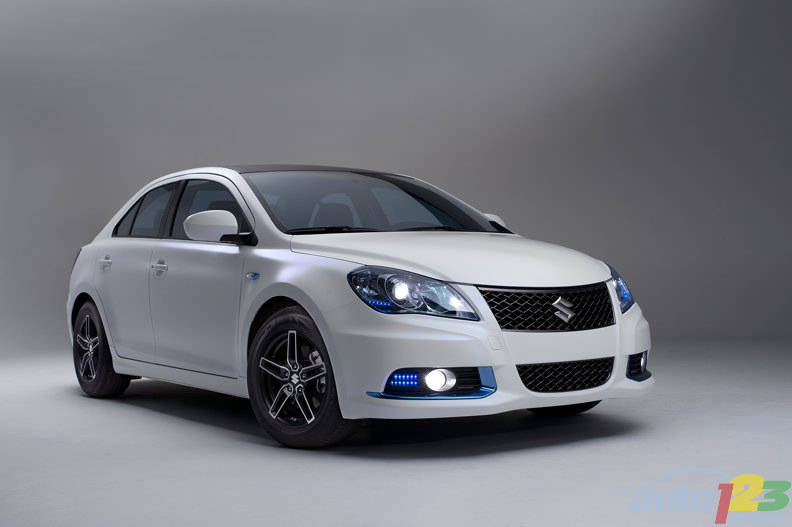 Suzuki Kizashi EcoCharge Concept (Photo: Suzuki)