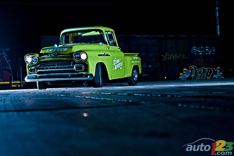 Photo: Retro Electro