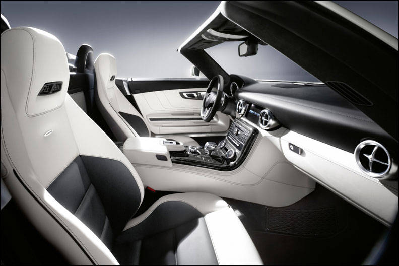 2012 Mercedes-Benz SLS AMG Roadster (Photo: Mercedes-Benz)