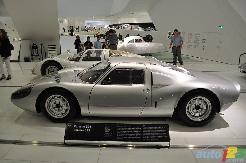 1964 904 Carrera GTS (Photo: Mathieu St-Pierre/Auto123.com)