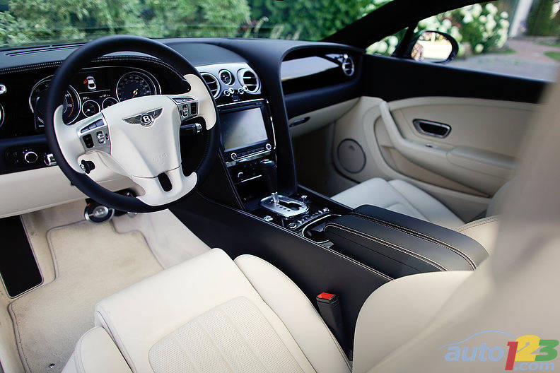 As all Bentleys are bespoke, we bet you will never get in two identical Bentleys in your life (because getting into one would be amazing enough, right?). Photo: Sébastien D'Amour/Auto123.com