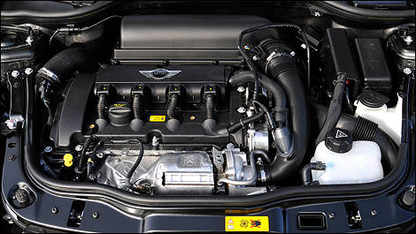 2012 MINI Cooper Coupé engine