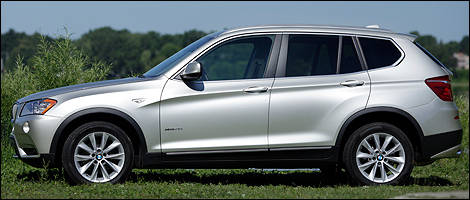 BMW X3 xDrive35i 2011 vue côté gauche