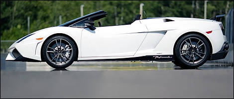 Lamborghini Gallardo LP 570-4 Spyder Performante 2011 vue côté gauche
