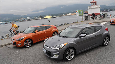 2012 Hyundai Veloster 3/4 front view