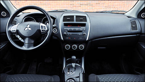 2011 Mitsubishi RVR GT 4WD interior