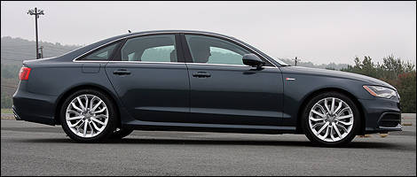 Audi A6 2012 vue côté droit