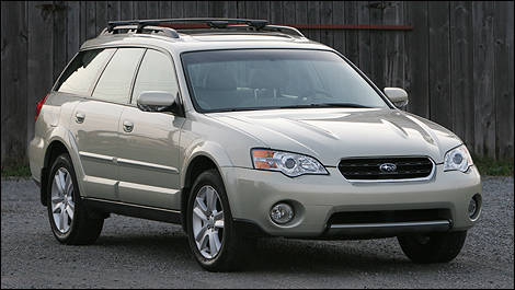 Subaru Outback 2007 vue 3/4 avant
