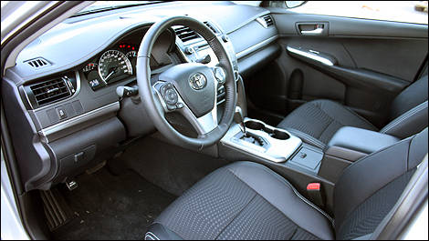 Toyota Camry 2012 intérieur