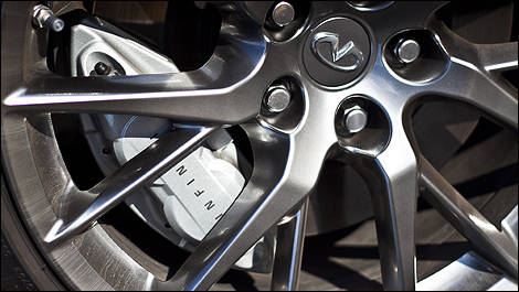2011 Infiniti Coupé G IPL brakes