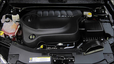 2011 Chrysler 200 Cabriolet Limited engine