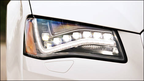 Audi A8 2011 phare