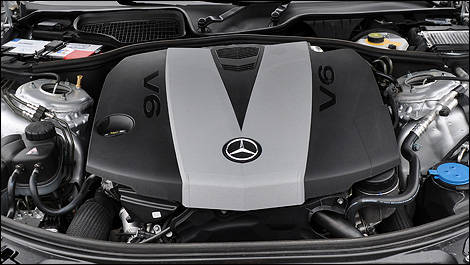 2012 Mercedes-Benz S 350 BlueTEC 4MATIC engine