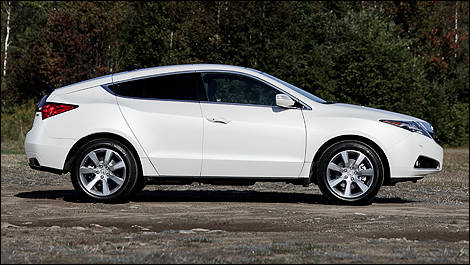 Acura ZDX 2011 vue côté droit