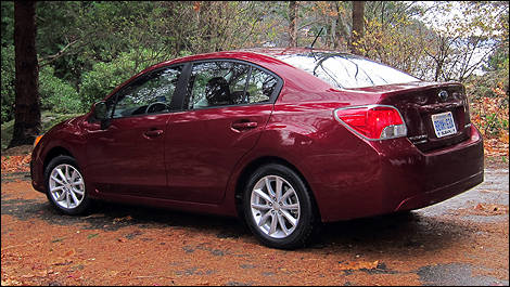 Subaru Impreza 2012 vue 3/4 arrière
