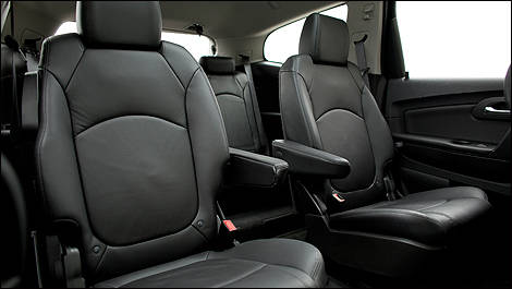 2012 Chevrolet Traverse 2LT AWD interior