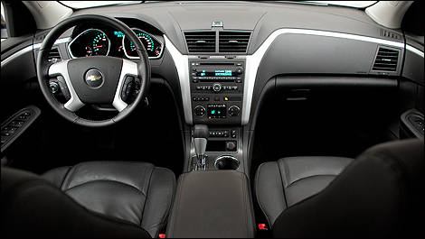 2012 Chevrolet Traverse 2LT AWD interior