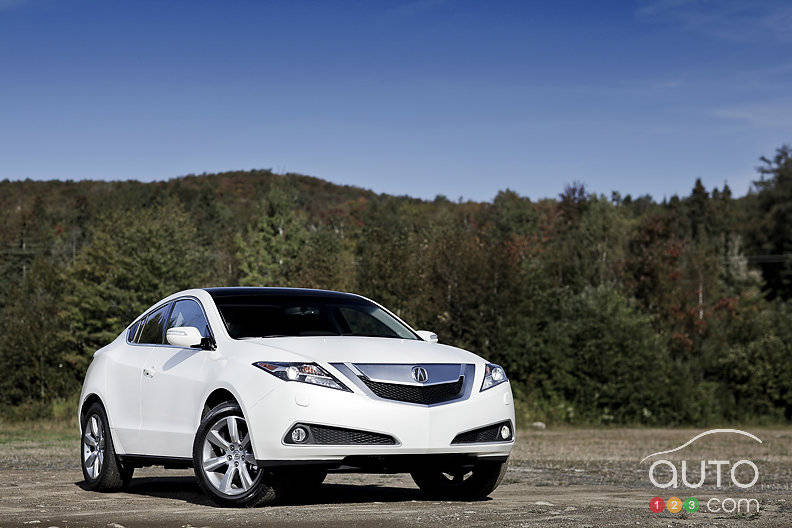 As a better-looking Aztek for the 21st century, the ZDX never captured or did anything for the buying public. The drive was good but it's obvious that the idea was better on paper... (Photo: Sébastien D'Amour/Auto123.com)