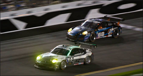 The race-winning No. 44 Magnus Racing Porsche GT3 through the night (Photo: Grand-Am.com)