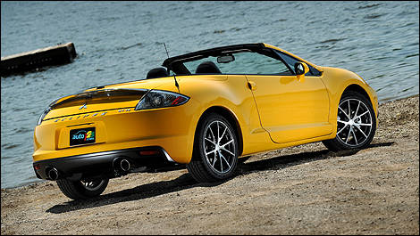 Mitsubishi Eclipse Spyder GT-P 2011 vue 3/4 arrière