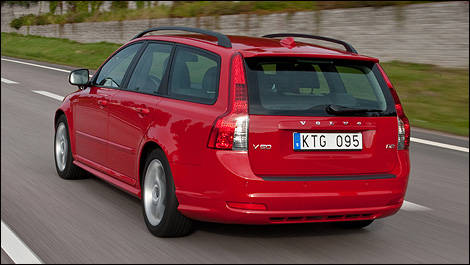 Volvo V50 2011 vue 3/4 arrière