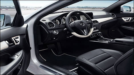 2012 Mercedes-Benz C 350 4MATIC interior