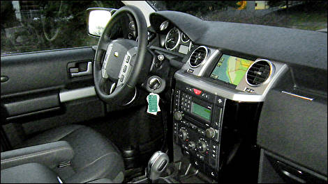 2009 Land Rover LR3 interior