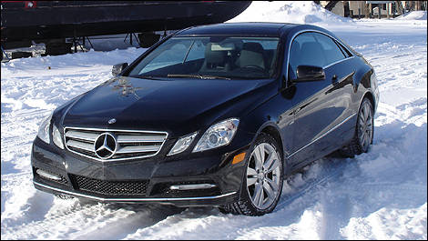 2012 Mercedes-Benz E 350 Coupe 4MATIC front 3/4 view