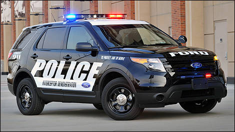 2013 Ford Police Interceptor Utility front 3/4 view