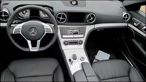 Mercedes-Benz SL 550 2013 tableau de bord 