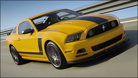 2013 Ford Mustang Boss 302 front 3/4 view