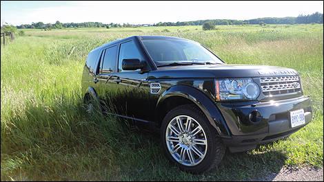 2012 Land Rover LR4 HSE front 3/4 view