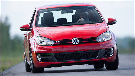 2012 Volkswagen GTI front view