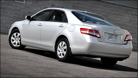 2010 Toyota Camry rear 3/4 view