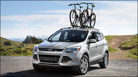 2013 Ford Escape front 3/4 view