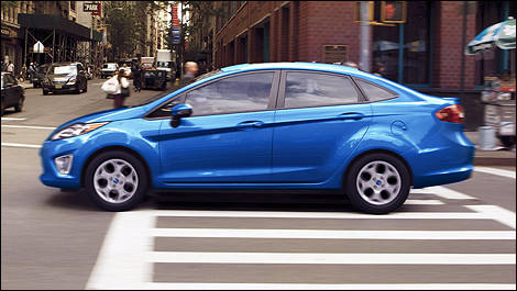 2013 Ford Fiesta S Sedan