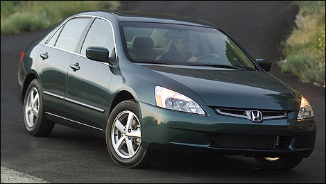 Honda Accord 2003 vue 3/4 avant