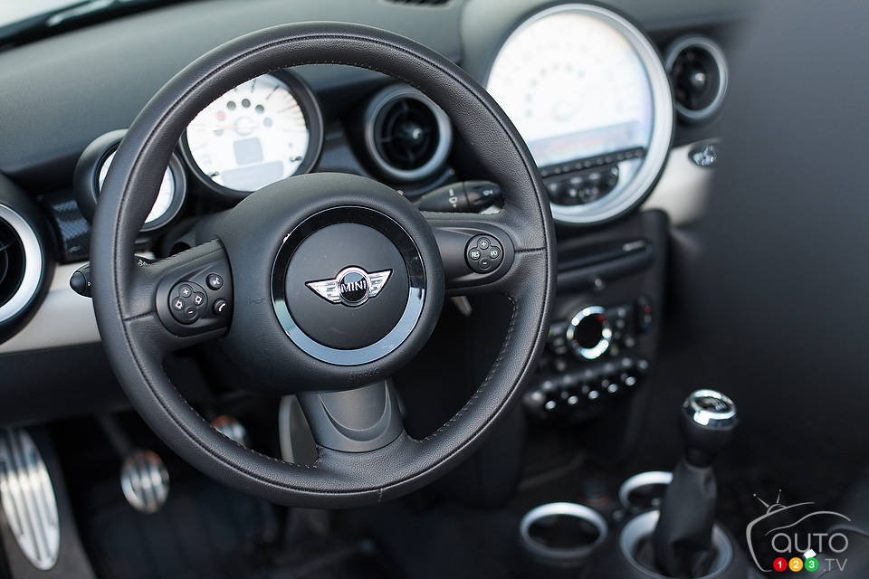 2012 MINI Cooper S Roadster (Photo: Sébastien D'Amour)