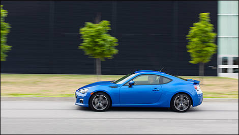 Subaru BRZ 2013 vue côté