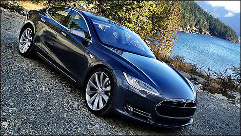 Tesla model S 2012 vue 3/4 avant